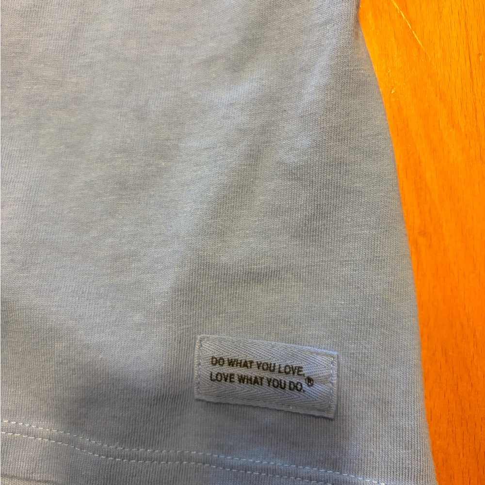 NWT Life Is Good Blue Tee with Daisy Graphic - Picture 5 of 5